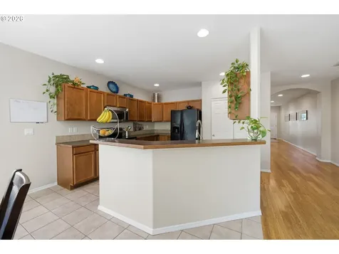 1798 S 57th Place Springfield OR 97478