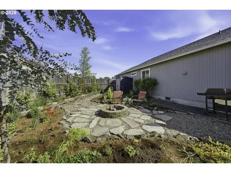 1798 S 57th Place Springfield OR 97478