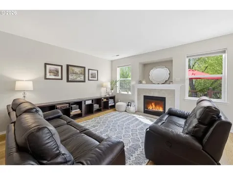 1798 S 57th Place Springfield OR 97478