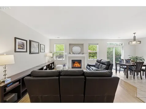 1798 S 57th Place Springfield OR 97478
