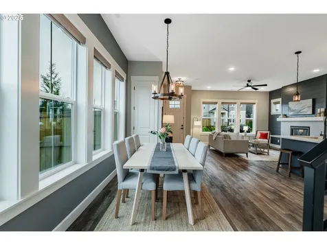 6883 SE Provence Street Hillsboro OR 97123