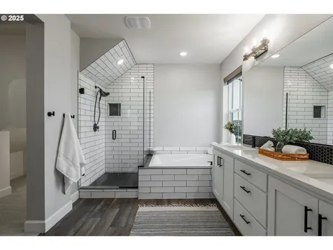 6883 SE Provence Street Hillsboro OR 97123