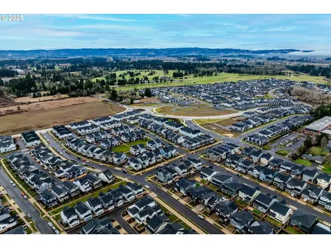 6883 SE Provence Street Hillsboro OR 97123