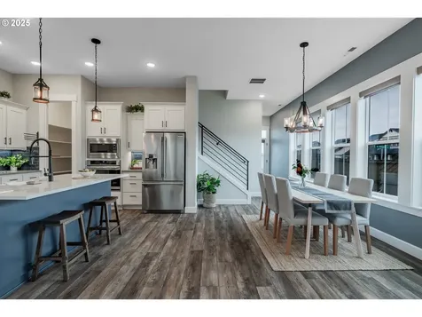 6883 SE Provence Street Hillsboro OR 97123