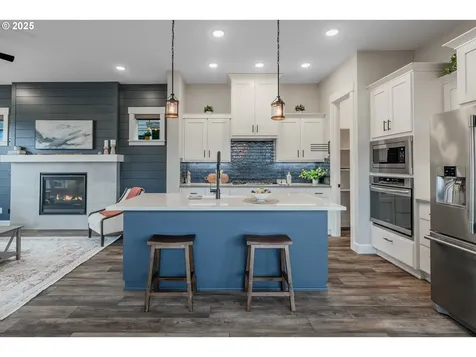 6883 SE Provence Street Hillsboro OR 97123