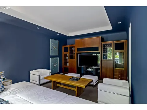 7910 NW Gales Ridge Lane Portland OR 97229