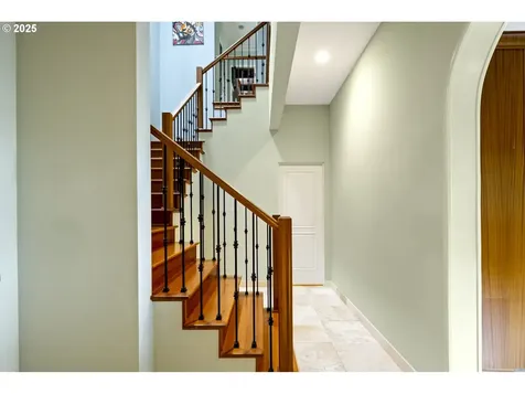 7910 NW Gales Ridge Lane Portland OR 97229