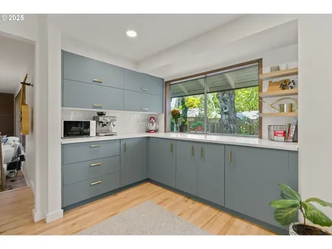 8330 SW Carmel Court Portland OR 97223