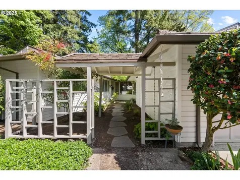 8330 SW Carmel Court Portland OR 97223