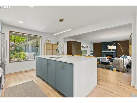 8330 SW Carmel Court Portland OR 97223
