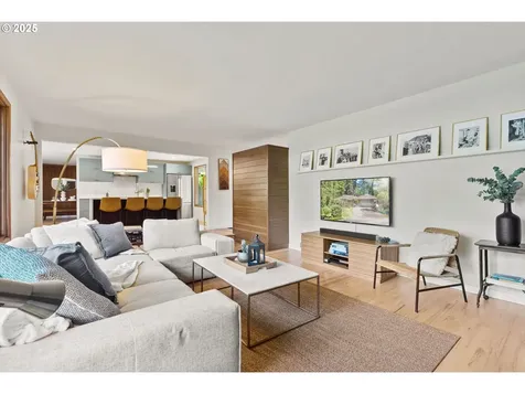 8330 SW Carmel Court Portland OR 97223