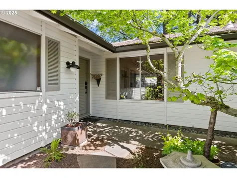 8330 SW Carmel Court Portland OR 97223