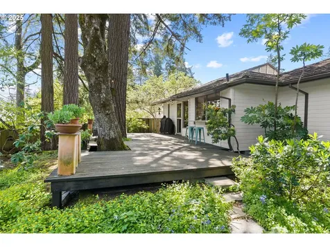 8330 SW Carmel Court Portland OR 97223