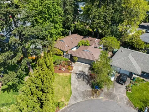 8330 SW Carmel Court Portland OR 97223