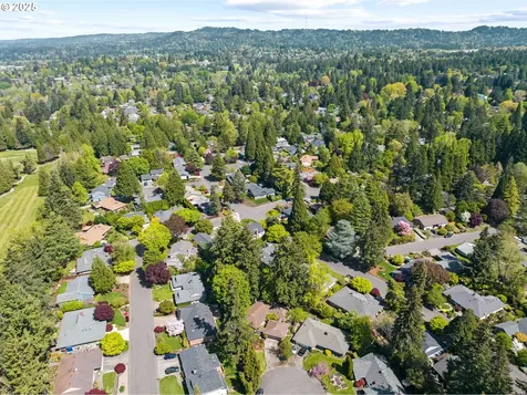 8330 SW Carmel Court Portland OR 97223