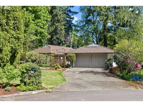 8330 SW Carmel Court Portland OR 97223