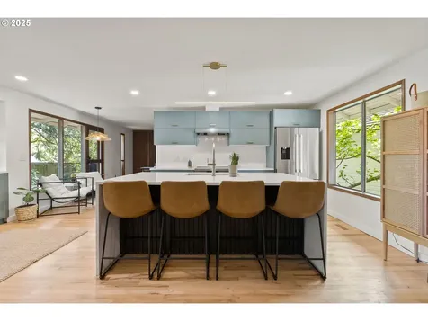 8330 SW Carmel Court Portland OR 97223