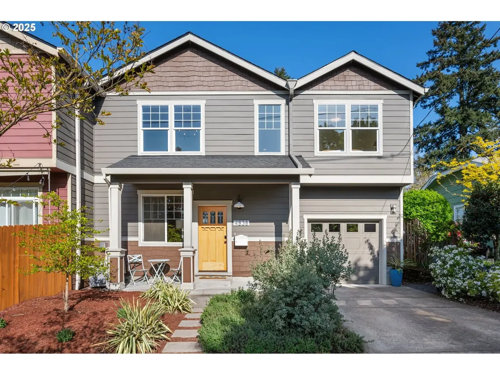 4838 NE 34th Avenue Portland OR 97211