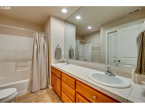 178 Discovery Drive Kalama WA 98625