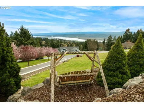 178 Discovery Drive Kalama WA 98625