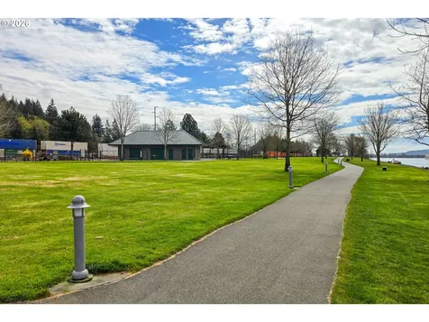178 Discovery Drive Kalama WA 98625