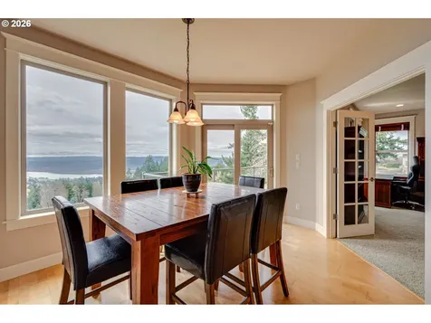178 Discovery Drive Kalama WA 98625
