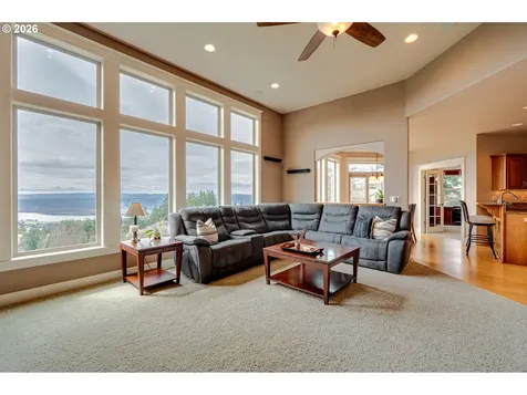 178 Discovery Drive Kalama WA 98625