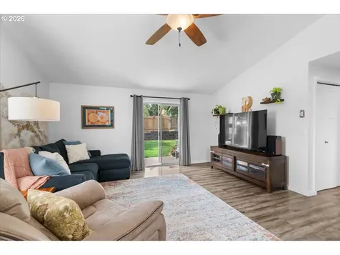 1784 Whitcomb Drive NW Salem OR 97304