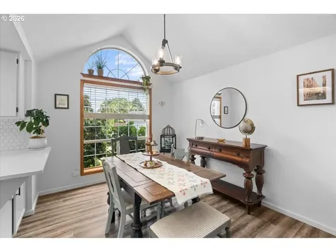 1784 Whitcomb Drive NW Salem OR 97304