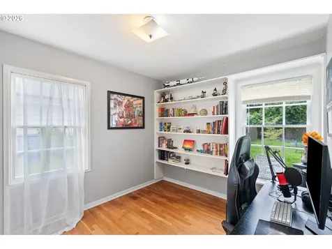 705 NW 41st Street Vancouver WA 98660