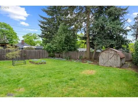 705 NW 41st Street Vancouver WA 98660