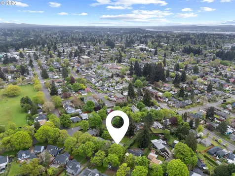 705 NW 41st Street Vancouver WA 98660