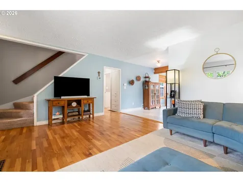 705 NW 41st Street Vancouver WA 98660