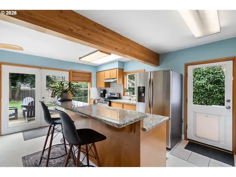 705 NW 41st Street Vancouver WA 98660