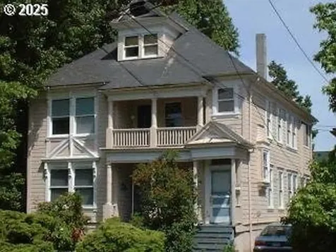 2245 NW Overton Street Portland OR 97210