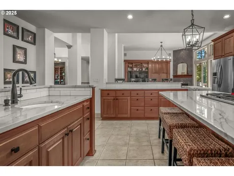 15140 SW 139th Avenue Portland OR 97224