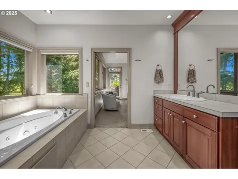 15140 SW 139th Avenue Portland OR 97224