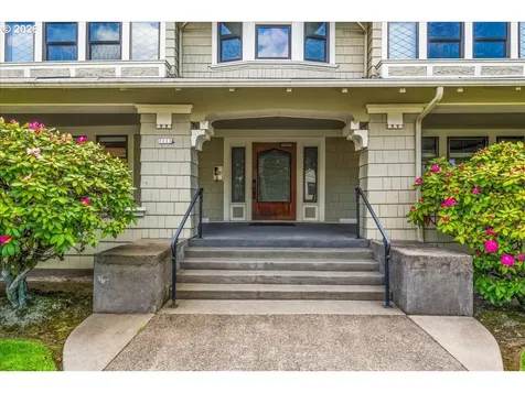 1111 NW 25th Avenue Portland OR 97210