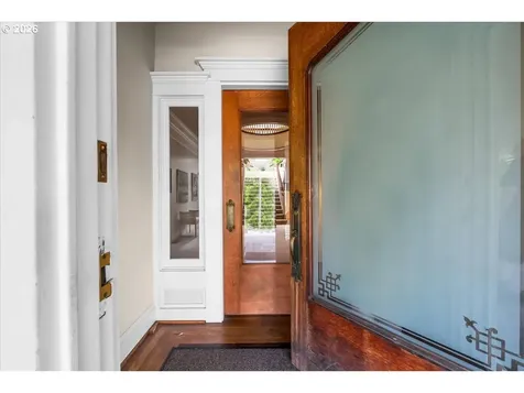 1111 NW 25th Avenue Portland OR 97210