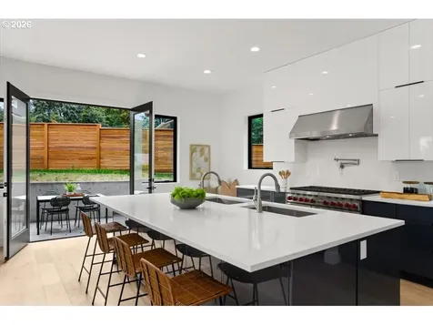 3215 SW Sherwood Place Portland OR 97201