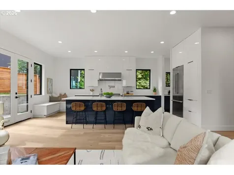 3215 SW Sherwood Place Portland OR 97201