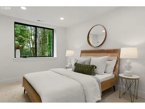 3215 SW Sherwood Place Portland OR 97201