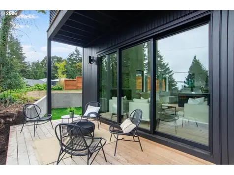 3215 SW Sherwood Place Portland OR 97201