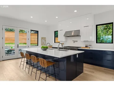 3215 SW Sherwood Place Portland OR 97201