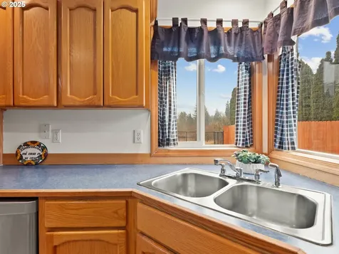 311 NW 147th Circle Vancouver WA 98685