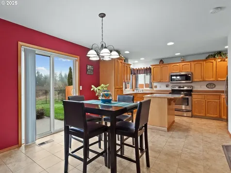 311 NW 147th Circle Vancouver WA 98685