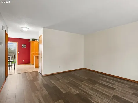 311 NW 147th Circle Vancouver WA 98685