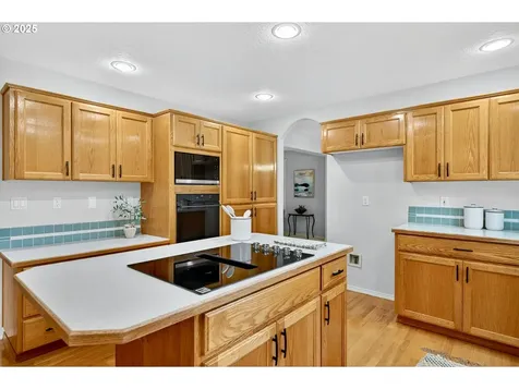 6889 SW Hollybrook Court Wilsonville OR 97070
