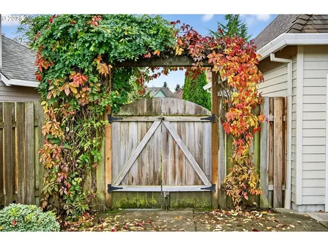 6889 SW Hollybrook Court Wilsonville OR 97070