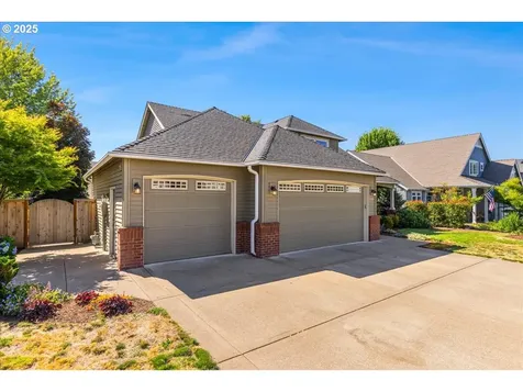 2709 N Holiday Lane Newberg OR 97132